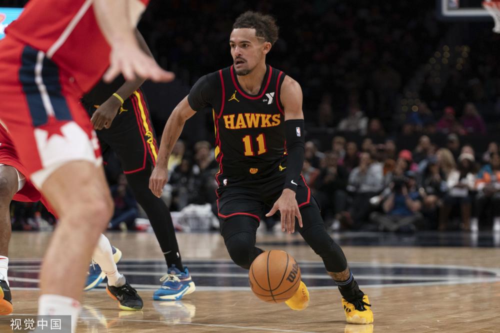 他们经常依 他们经常依