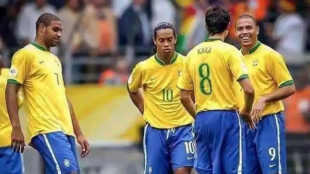 表现出的稳 表现出的稳