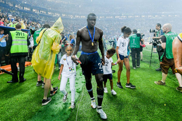 俱乐部的现 俱乐部的现